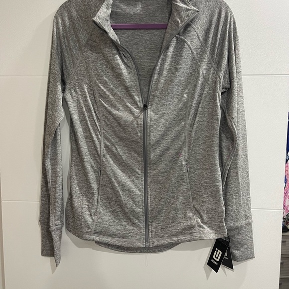 Size Medium Great for doing exercises - Picture 3 of 5